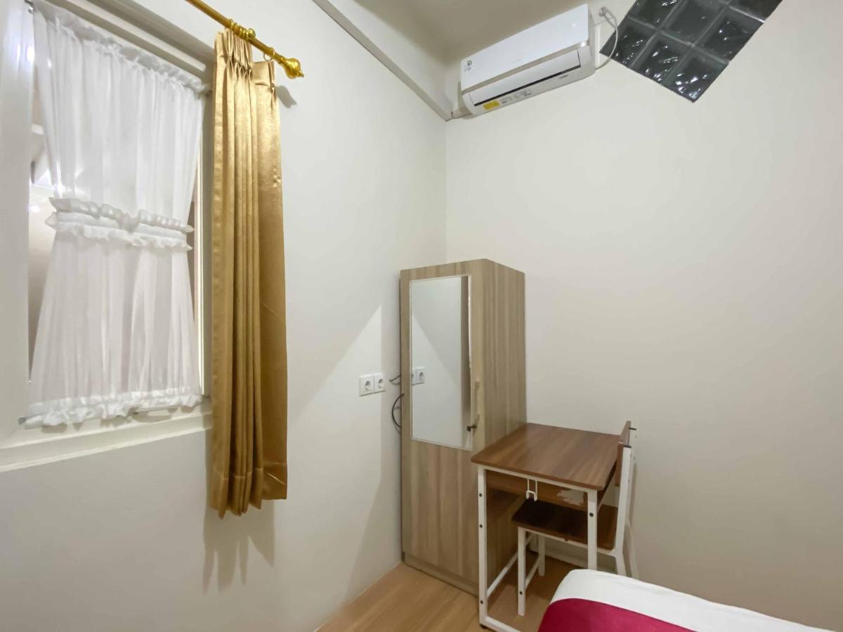 Hotel Koolkost Syariah Near Stasiun Pasar Turi à Sorabaya Extérieur photo